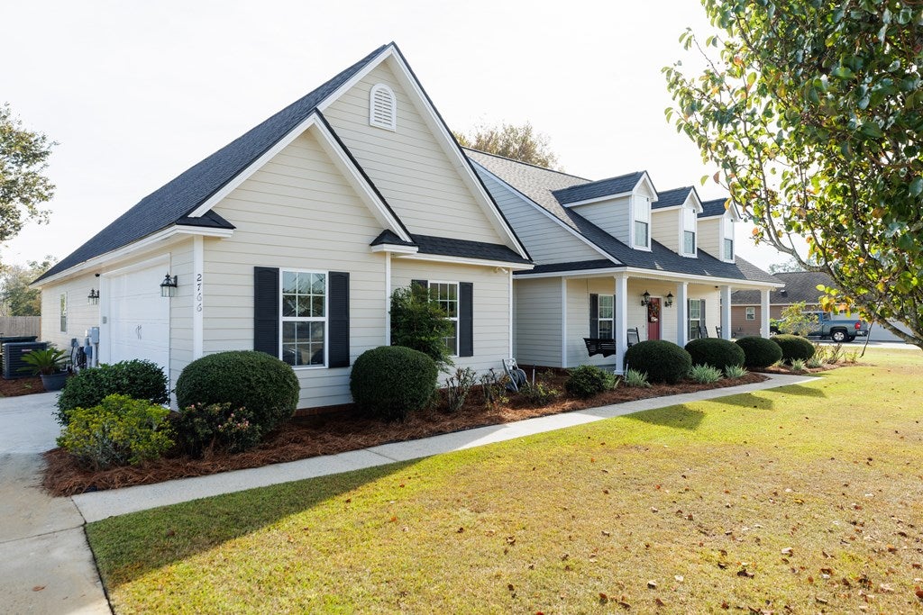 2766 Rabbit Ridge Run Valdosta, GA 31605 - Photo 2 of 37 Gallery Image 2