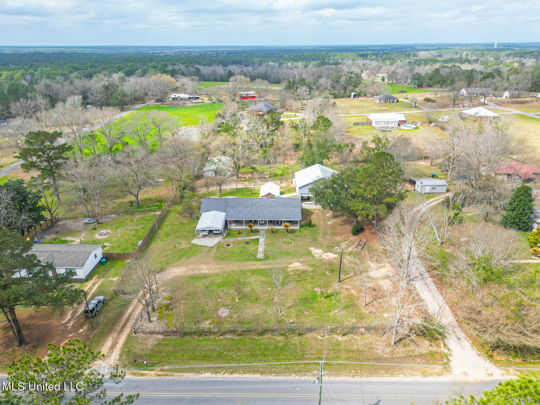 227 Old Highway 49 McHenry, MS 39561 - Photo 8 of 50 227 Old Hwy 49-4
