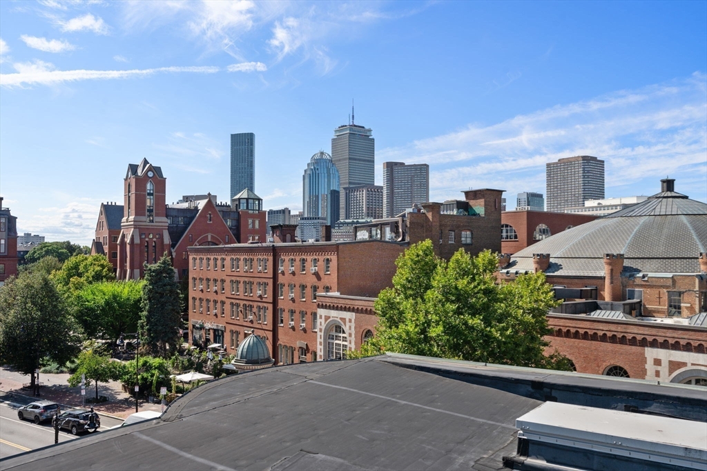 35 Hanson Street, Unit 2 Boston, MA 02118 - Photo 21 of 23 a city view