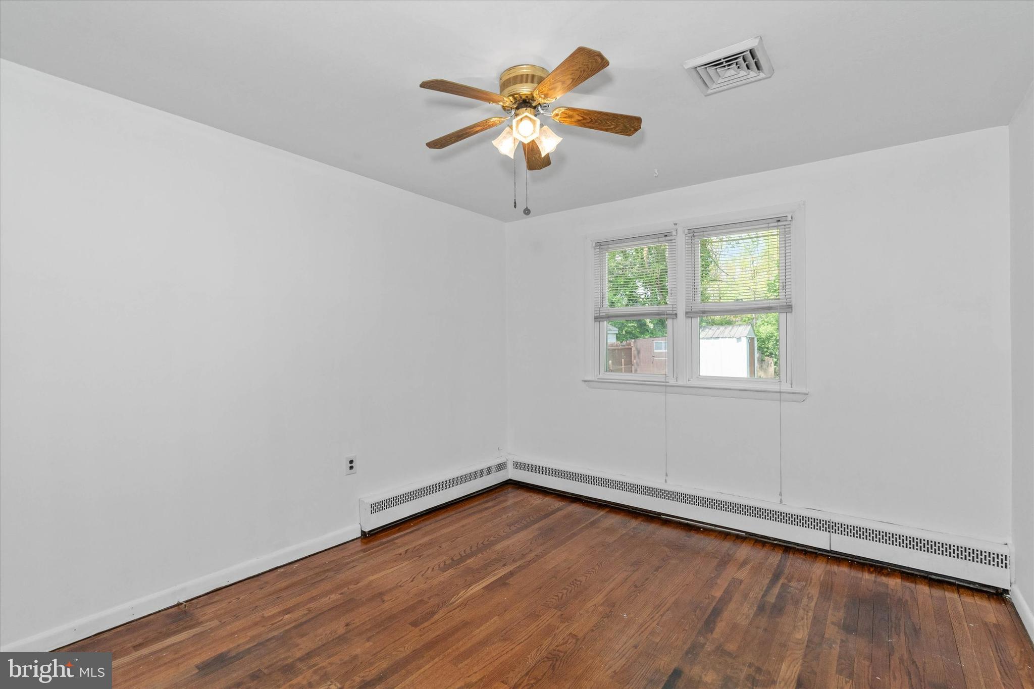 219 Dumont Road Wilmington, DE 19804 - Photo 18 of 33 Bedroom #1