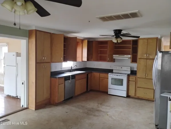 $144,000 | 33145 Highway 264, Unit 26, Engelhard, NC 27824