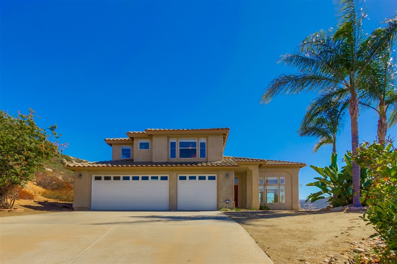 15844 Broad Oaks Road El Cajon, CA 92021 - Photo 1 of 25 Gallery Image 1