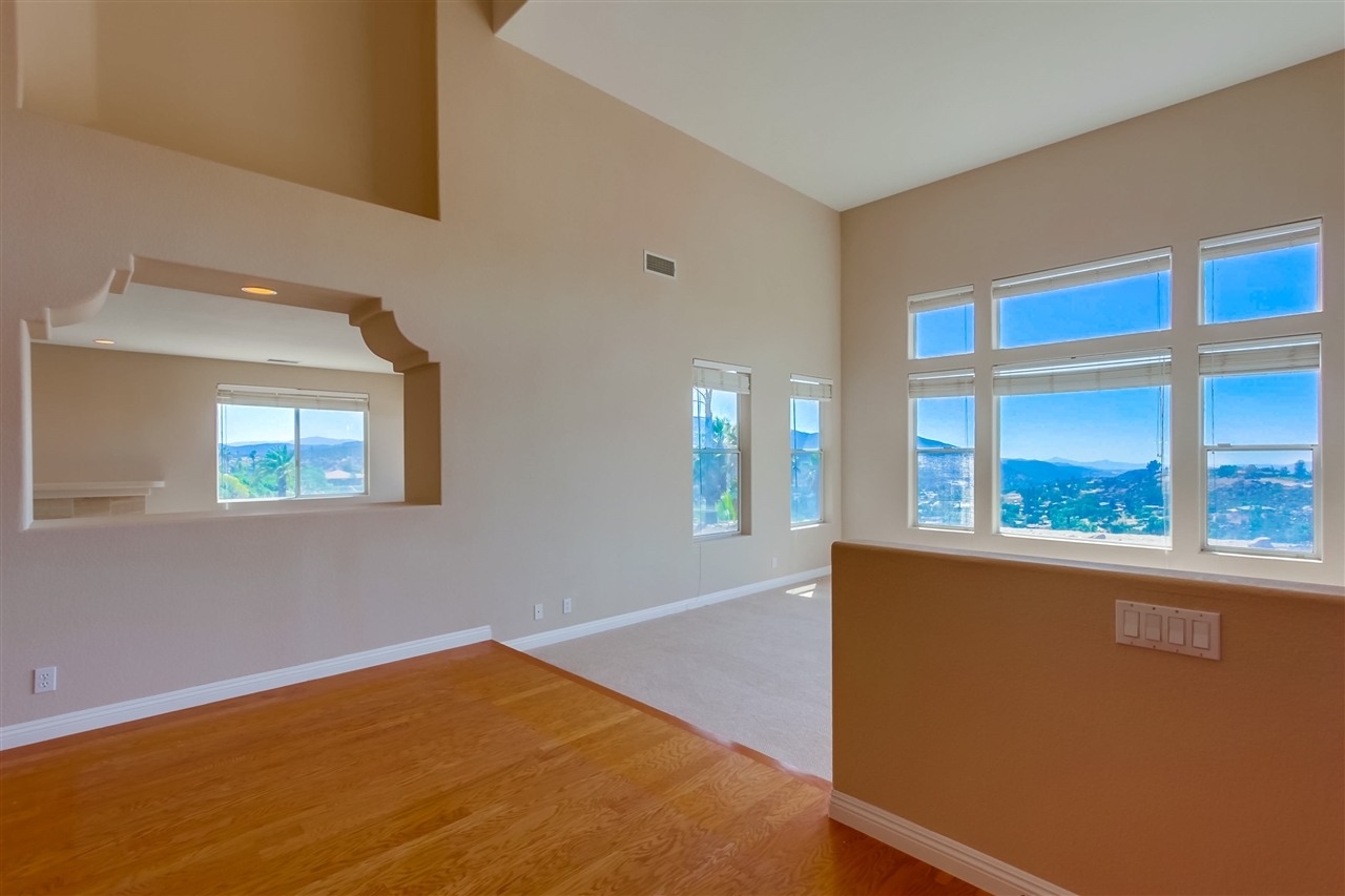15844 Broad Oaks Road El Cajon, CA 92021 - Photo 7 of 25 Into living room