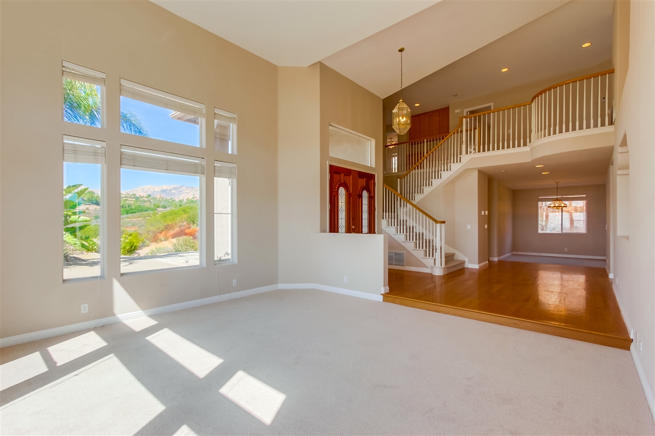15844 Broad Oaks Road El Cajon, CA 92021 - Photo 9 of 25 Looking toward entry