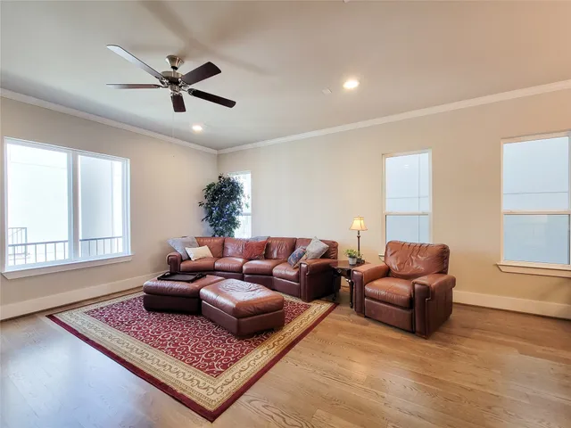 $450,000 | 1315 West 24th Street, Unit A, Houston, TX 77008
