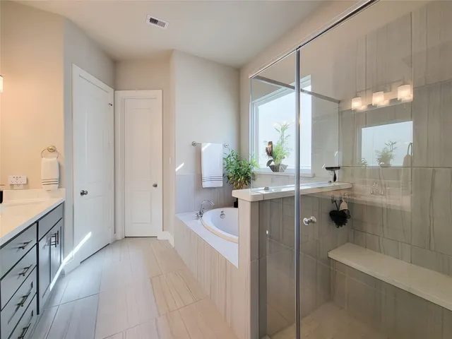 $450,000 | 1315 West 24th Street, Unit A, Houston, TX 77008