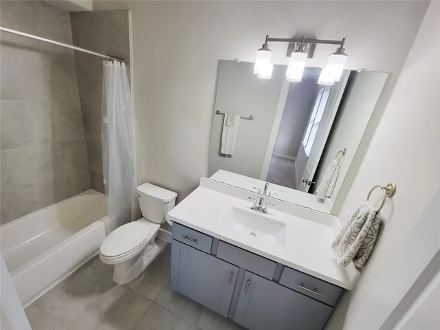 $450,000 | 1315 West 24th Street, Unit A, Houston, TX 77008