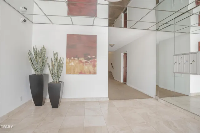 $3,600 | 8577 Rugby Drive, Unit 108, West Hollywood, CA 90069