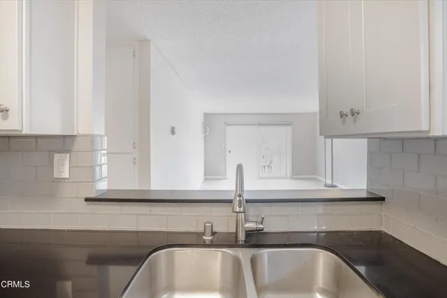 $3,600 | 8577 Rugby Drive, Unit 108, West Hollywood, CA 90069