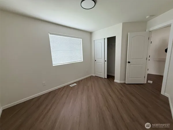 $539,888 | 19517 26th Ave Court East, Spanaway, WA 98387