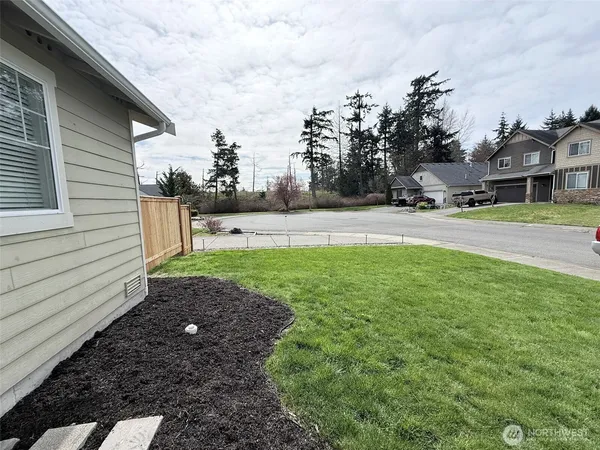 $539,888 | 19517 26th Ave Court East, Spanaway, WA 98387