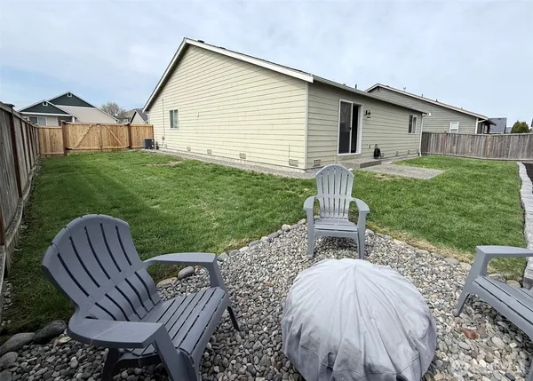 $539,888 | 19517 26th Ave Court East, Spanaway, WA 98387