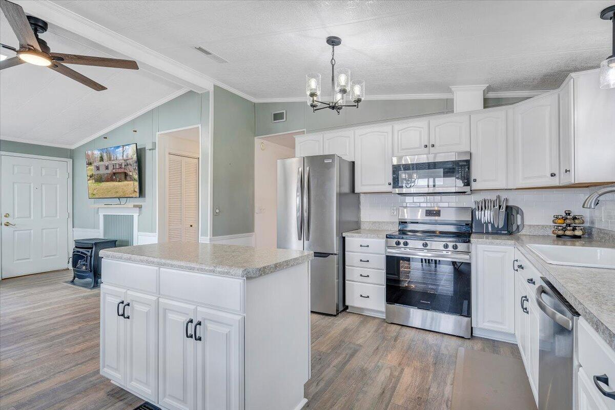 300 Mill Lake Road Huddleston, VA 24104 - Photo 23 of 94 17-MIB07627