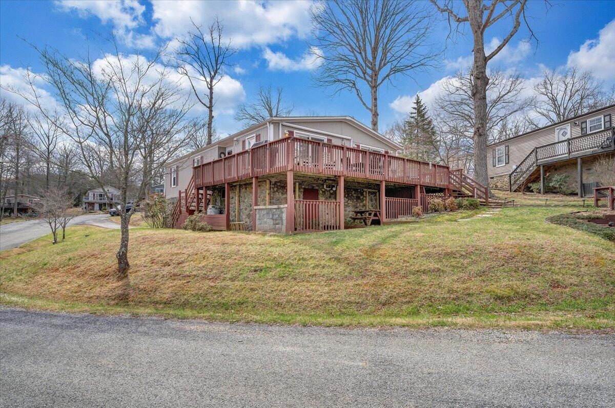 300 Mill Lake Road Huddleston, VA 24104 - Photo 53 of 88 52-MIB07738