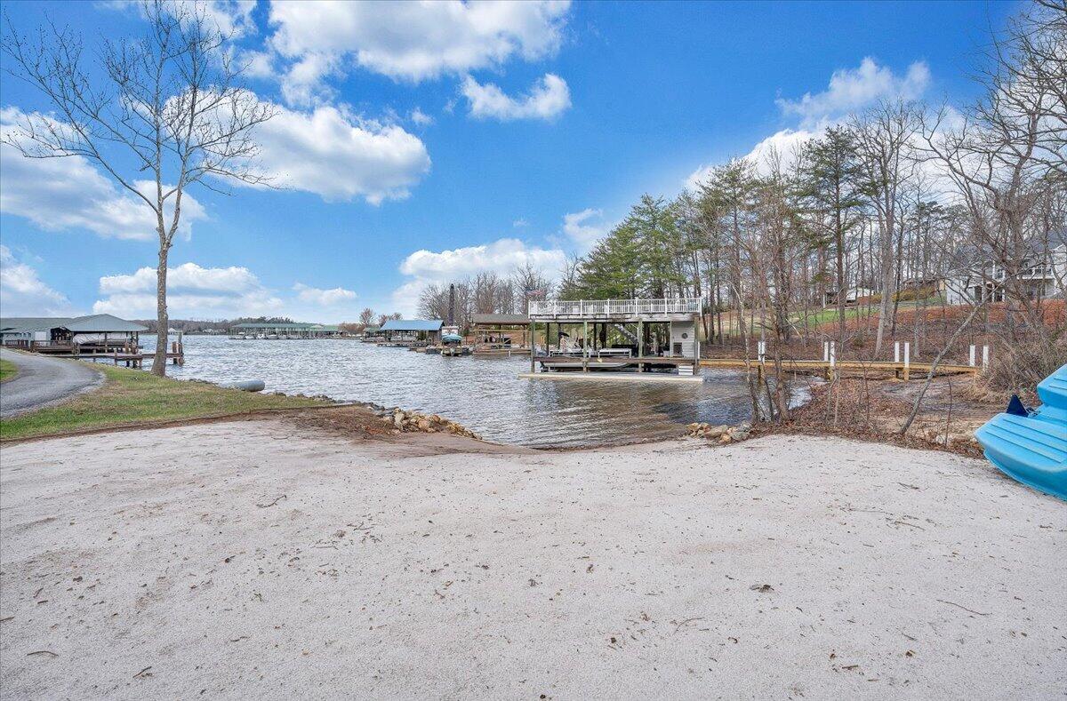 300 Mill Lake Road Huddleston, VA 24104 - Photo 60 of 94 57-MIB07753