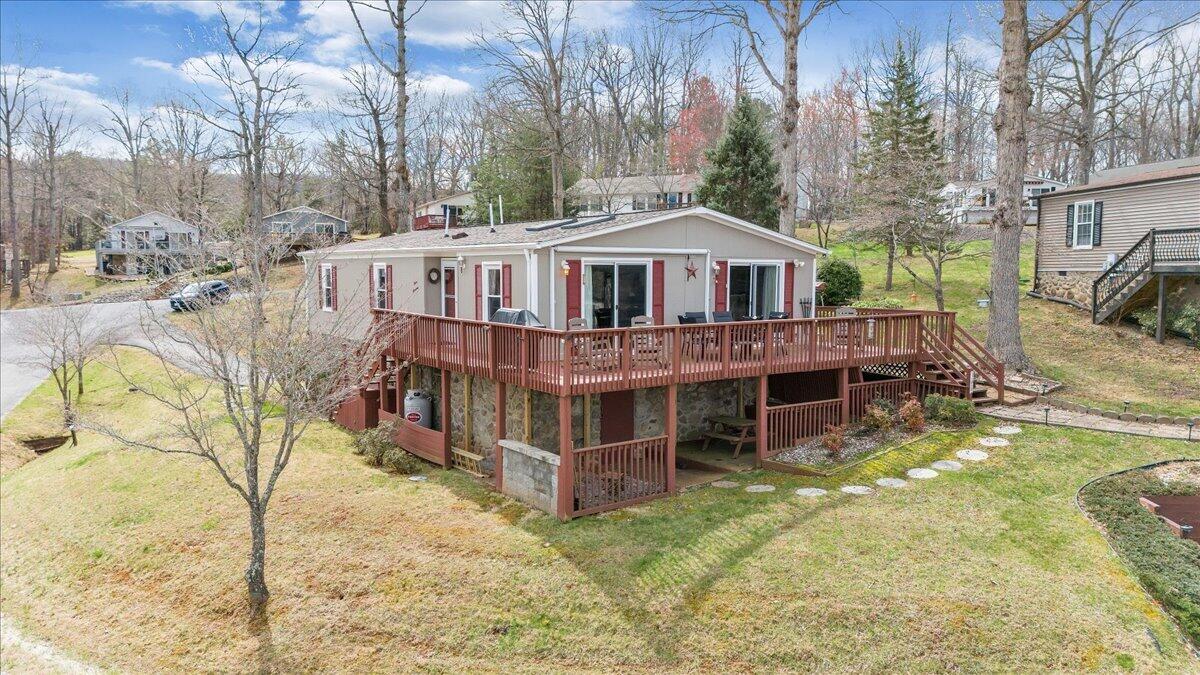 300 Mill Lake Road Huddleston, VA 24104 - Photo 9 of 94 02-DJI_20260317121039_0019_D