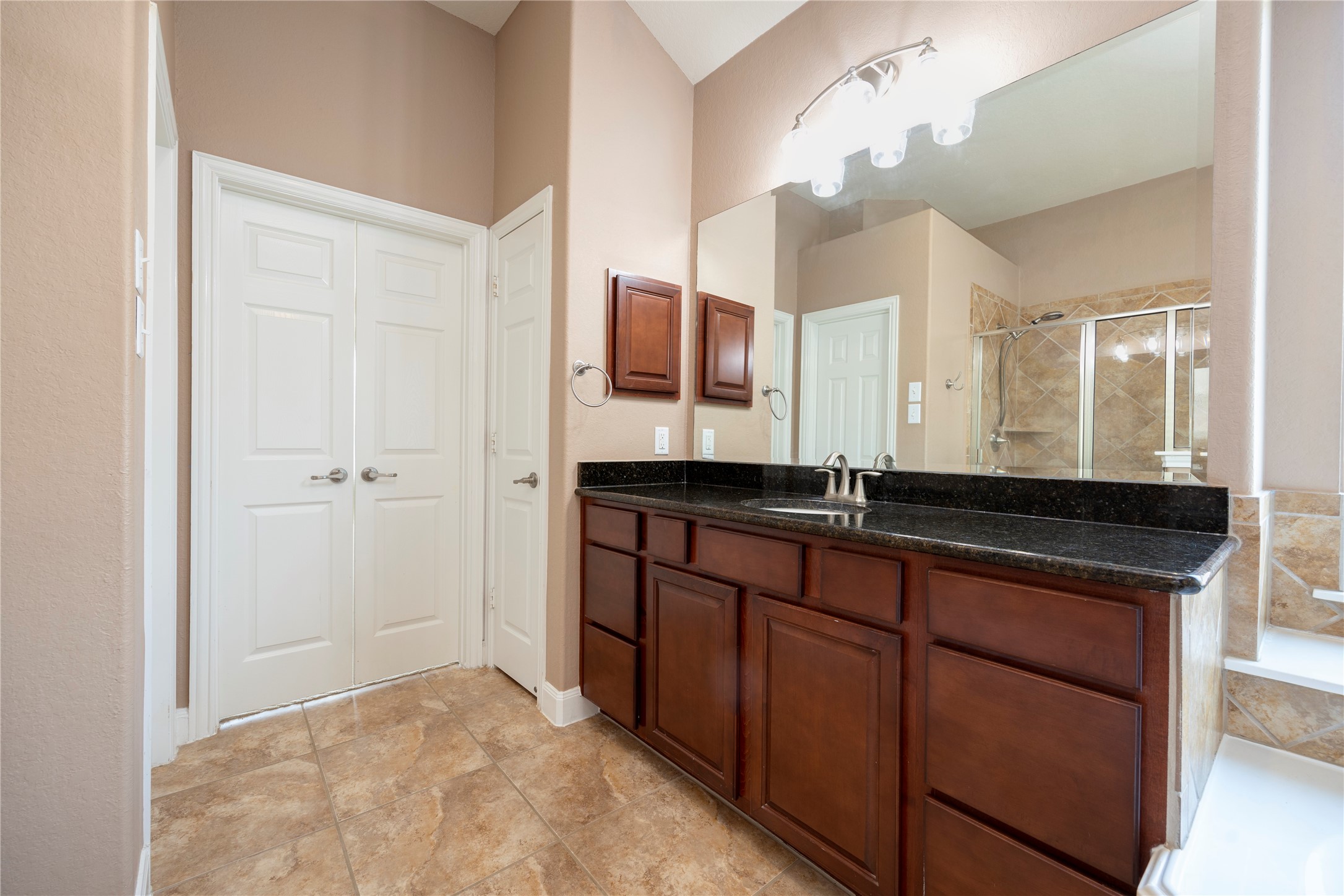 6743 Honeycrest Lane Spring, TX 77389 - Photo 10 of 19