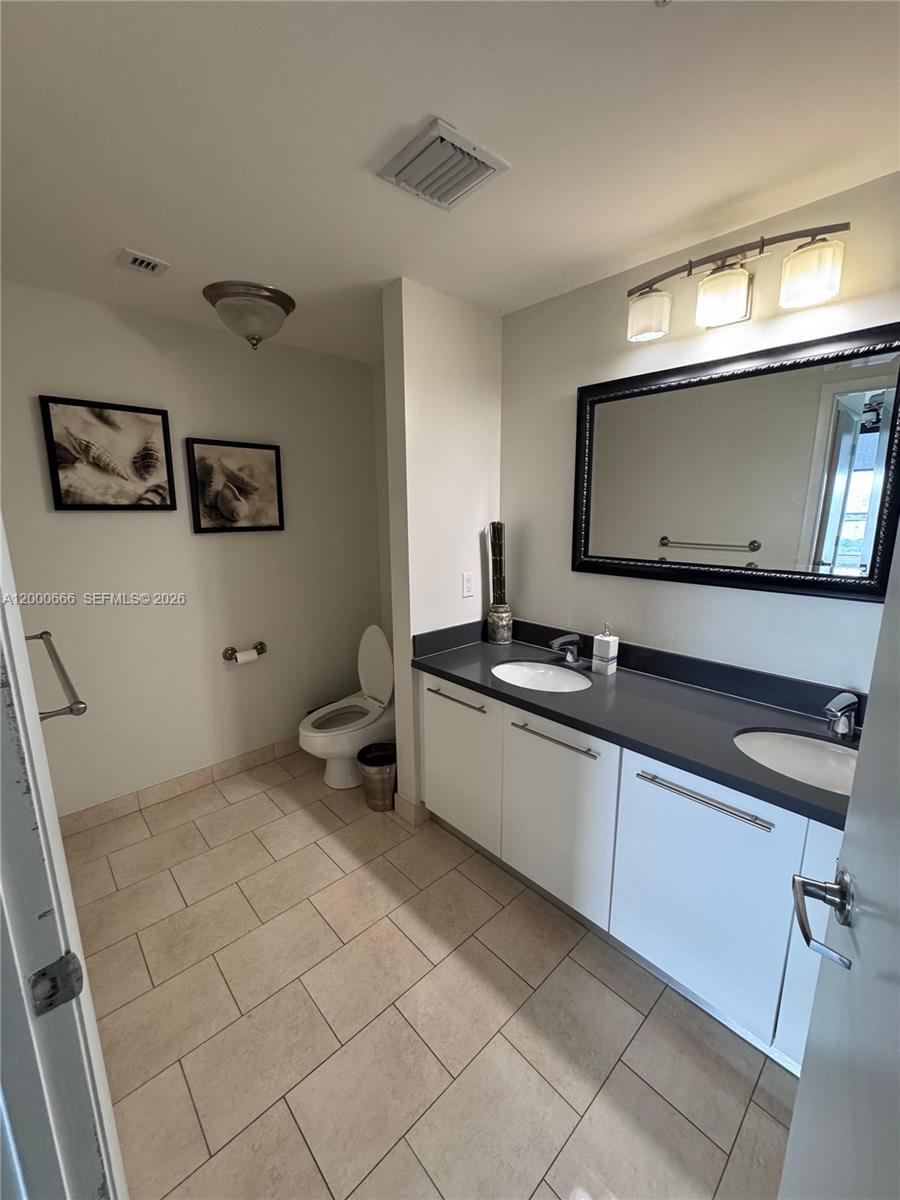 90 Southwest 3rd Street, Unit 3505 Miami, FL 33130 - Photo 34 of 38