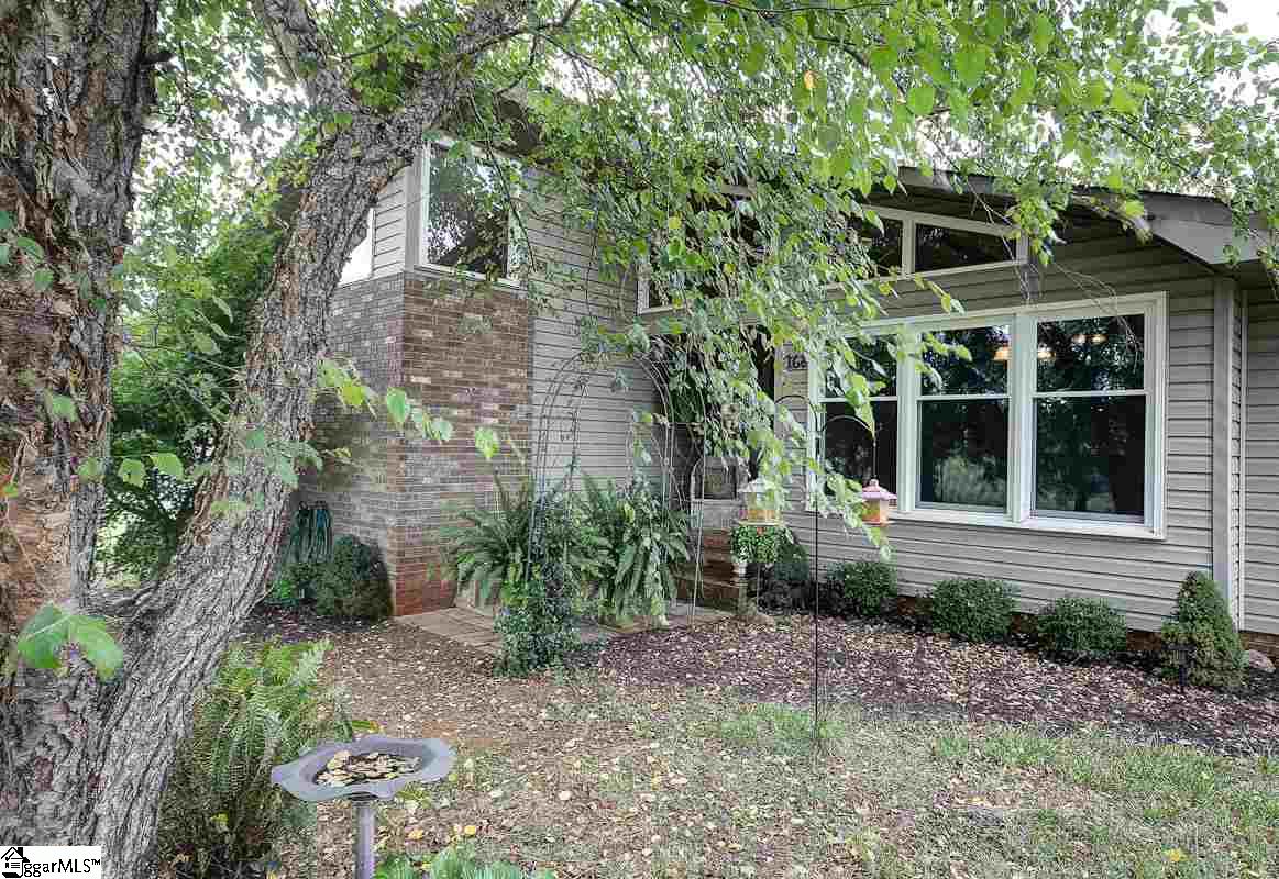 168 State Rd S-42-776 Woodruff, SC 29388 - Photo 2 of 35