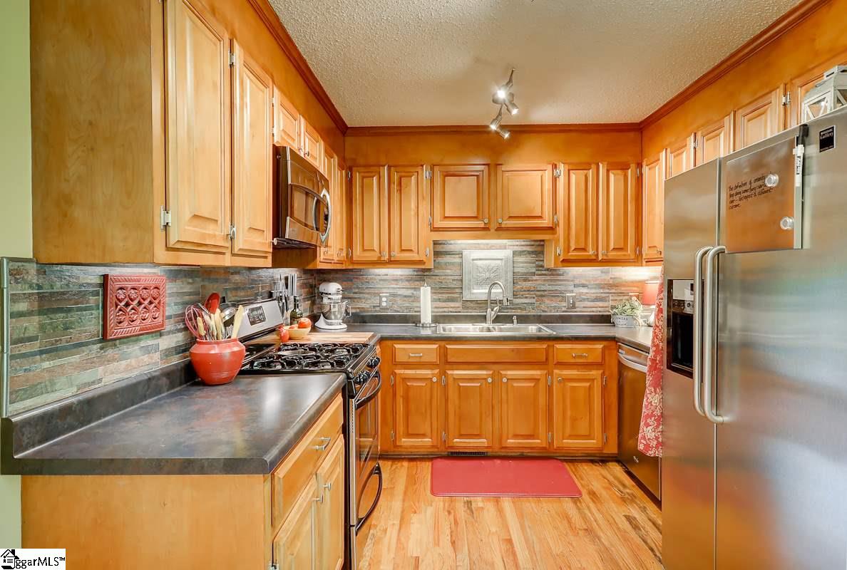 168 State Rd S-42-776 Woodruff, SC 29388 - Photo 9 of 35