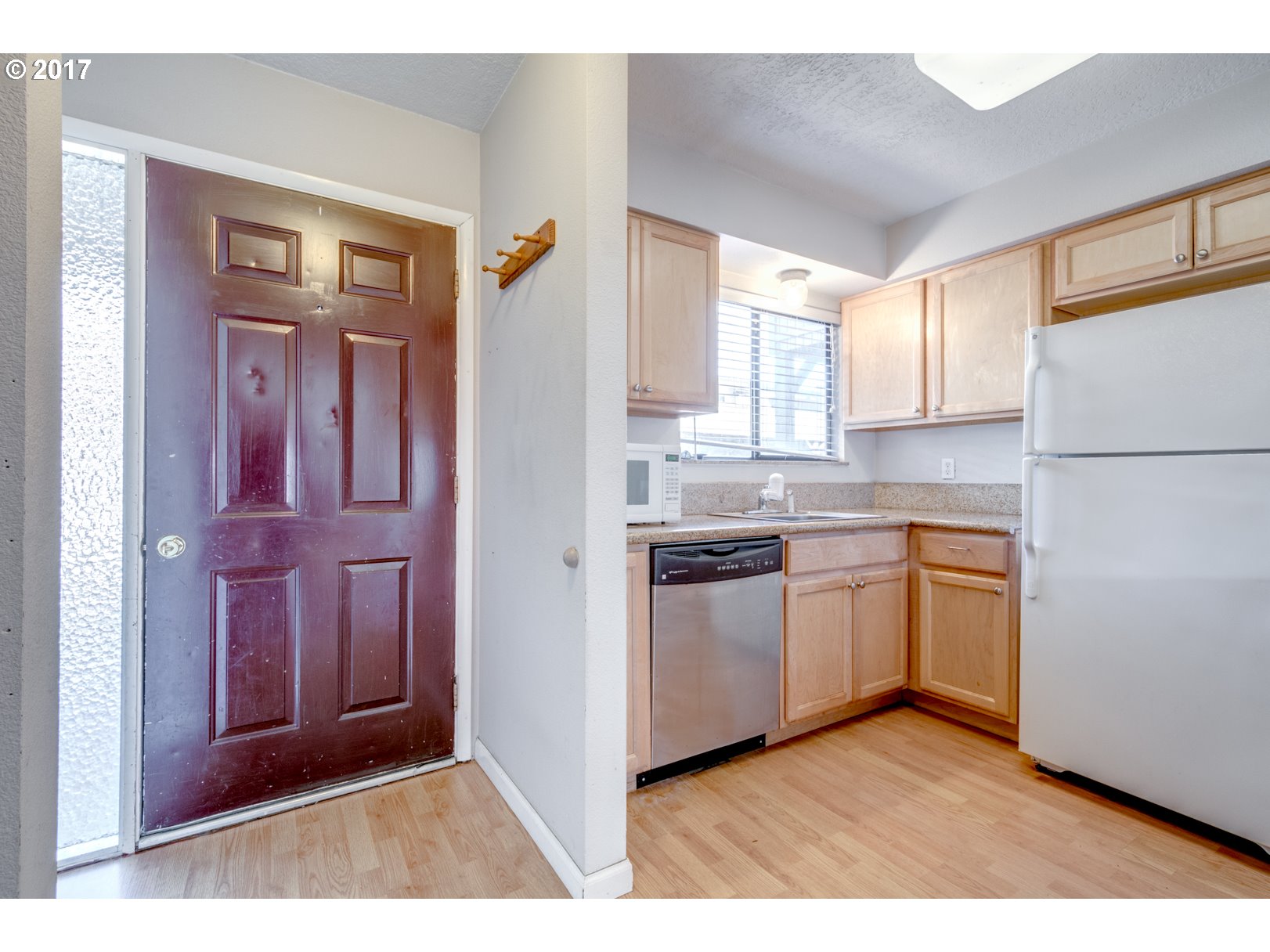 10241 Southwest Denney Road Beaverton, OR 97008 - Photo 2 of 24 Gallery Image 2