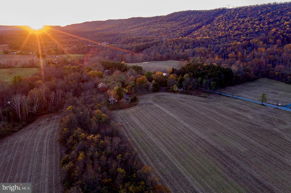 1231 Clarks Valley Road Dauphin, PA 17018 - Photo 2 of 66