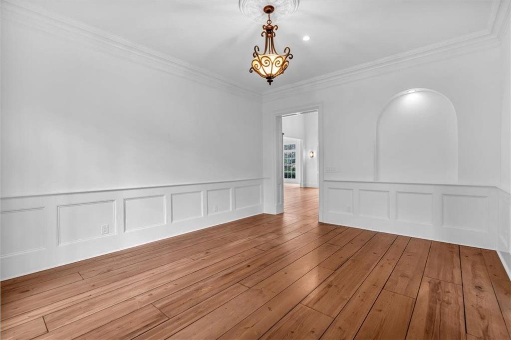 115 Mount Paran Ridge Atlanta, GA 30327 - Photo 11 of 83