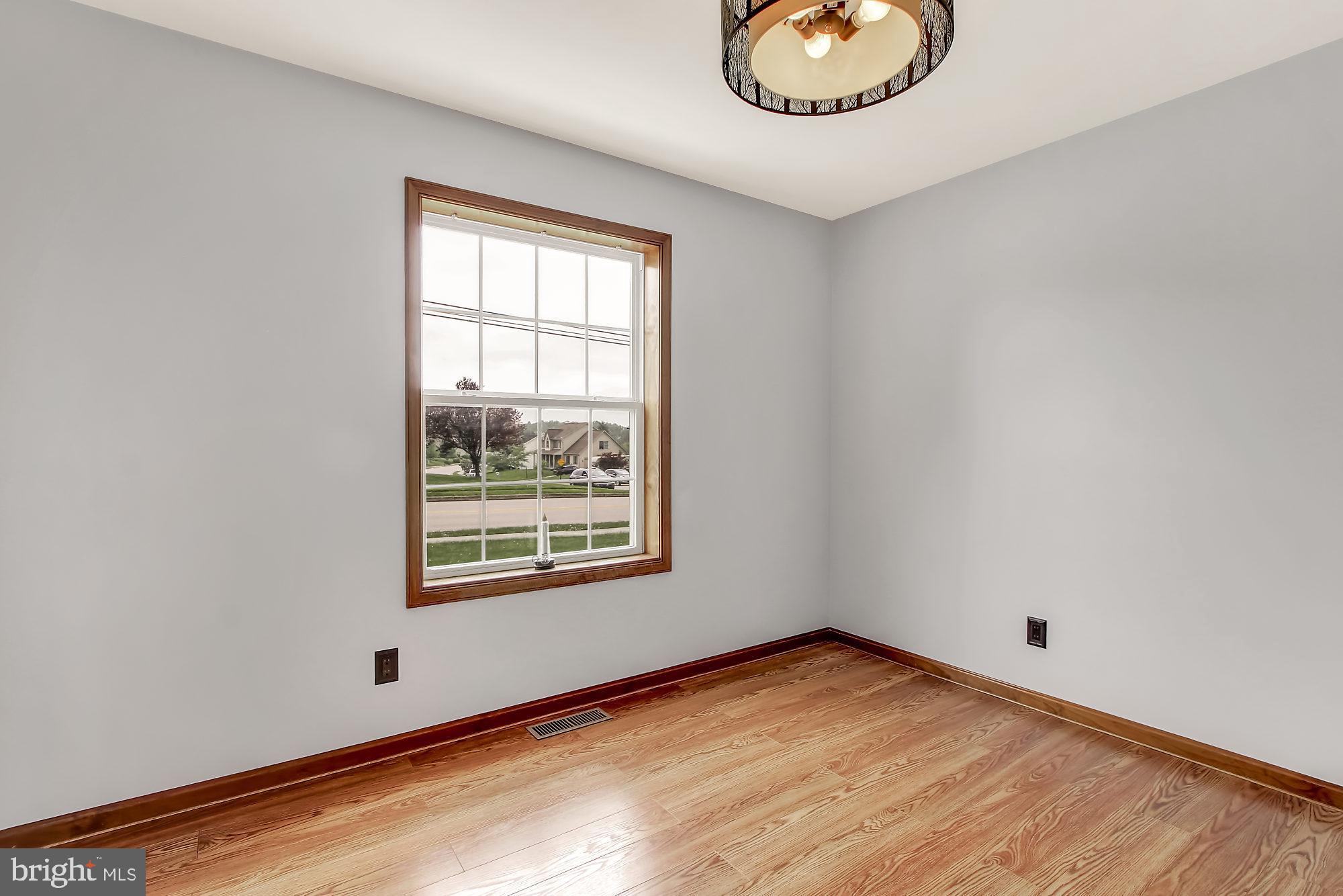5035 Grandview Road Hanover, PA 17331 - Photo 11 of 25 Gallery Image 11