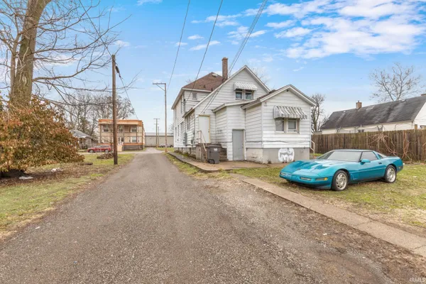 $199,900 | 415 North 2nd Street, Elkhart, IN 46516