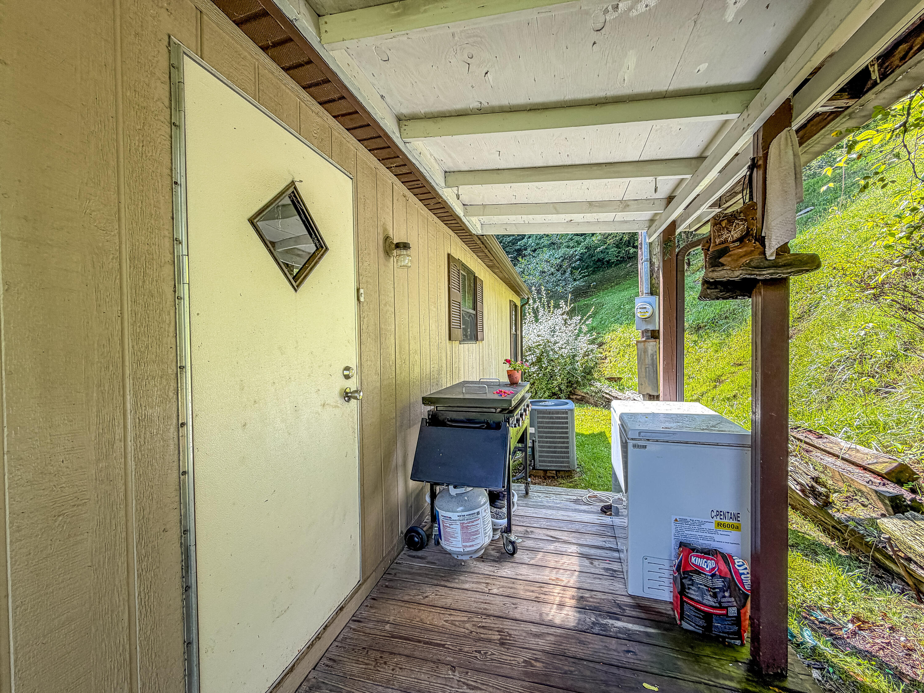 299 George Neil Hill Road Pineville, KY 40977 - Photo 23 of 37 LightroomRealEstateEdits-23
