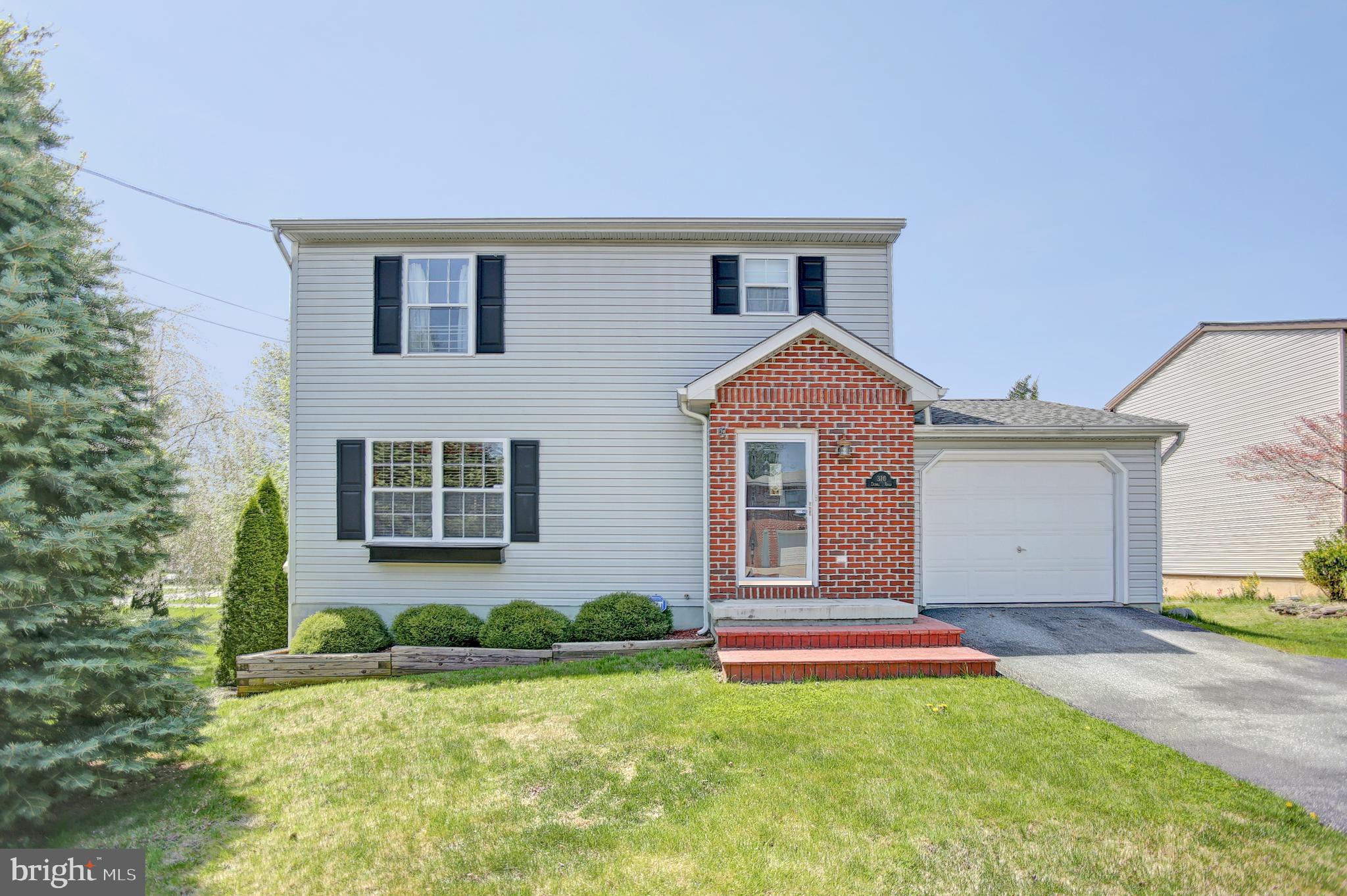 310 Debra Road Mechanicsburg, PA 17050 - Photo 1 of 34 Gallery Image 1