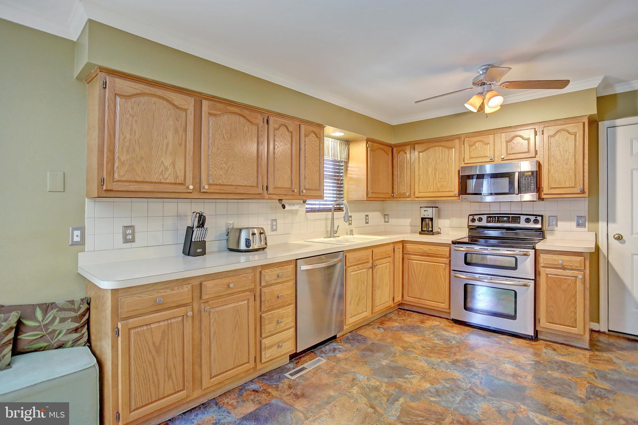 310 Debra Road Mechanicsburg, PA 17050 - Photo 13 of 34 Gallery Image 13