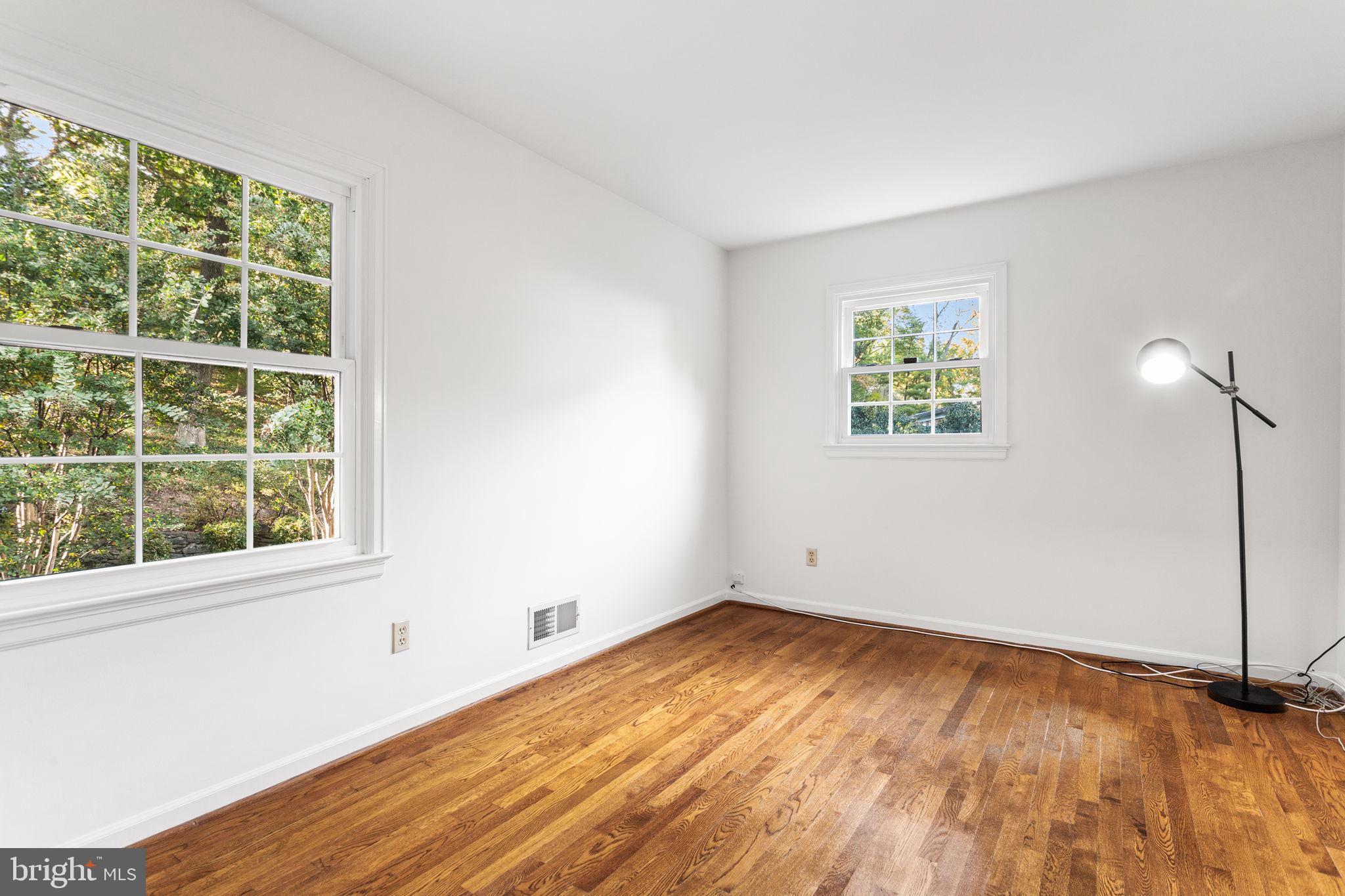 7404 Rippon Road Alexandria, VA 22307 - Photo 20 of 28 an empty room with a window