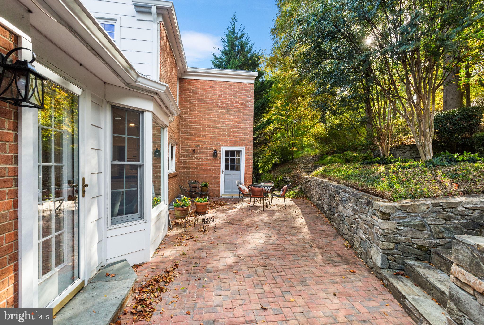 7404 Rippon Road Alexandria, VA 22307 - Photo 26 of 28 a view of a house with a large windows