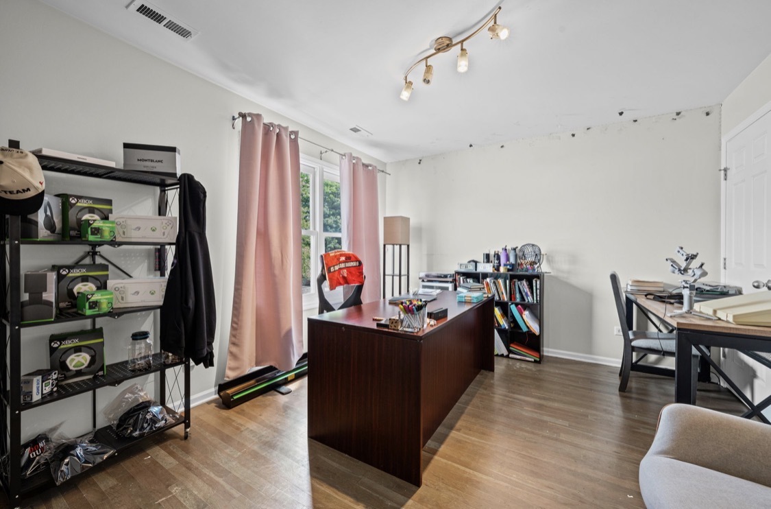 1302 West 33rd Street Chicago, IL 60608 - Photo 11 of 20