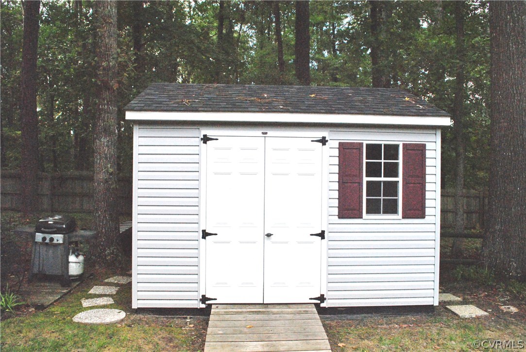 10318 Warren Road Glen Allen, VA 23060 - Photo 23 of 24 Gallery Image 23
