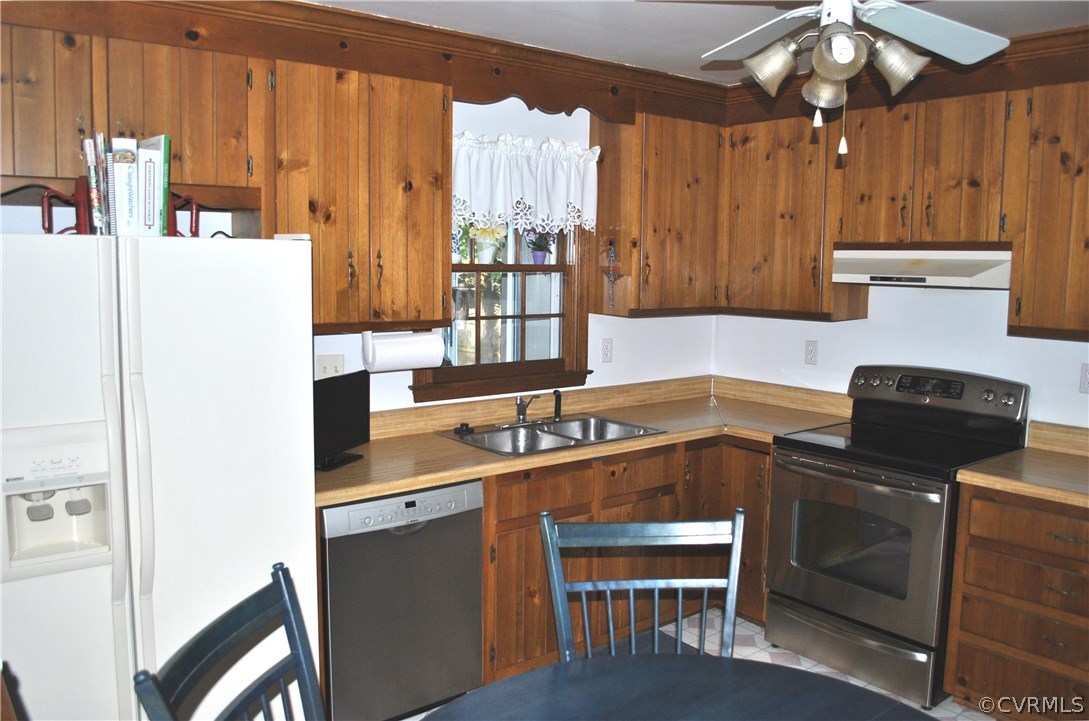 10318 Warren Road Glen Allen, VA 23060 - Photo 10 of 24 Gallery Image 10