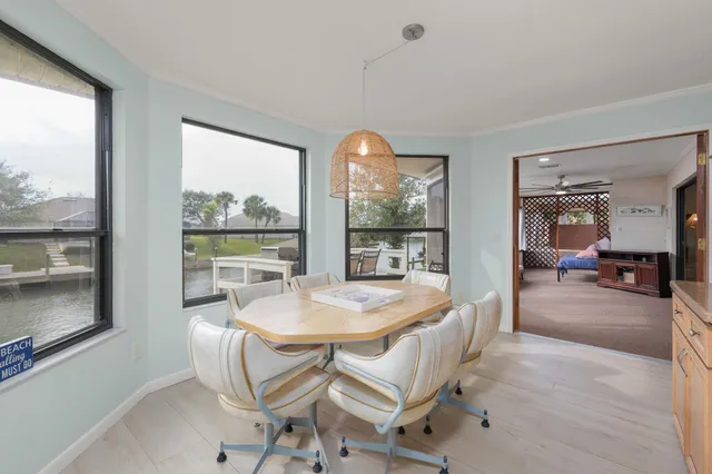 $560,000 | 25 Cottagegate Court, Palm Coast, FL 32137