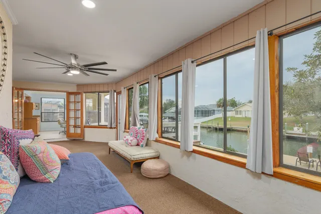 $560,000 | 25 Cottagegate Court, Palm Coast, FL 32137