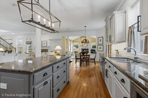 $1,299,000 | 528 South Cook Street, Barrington, IL 60010