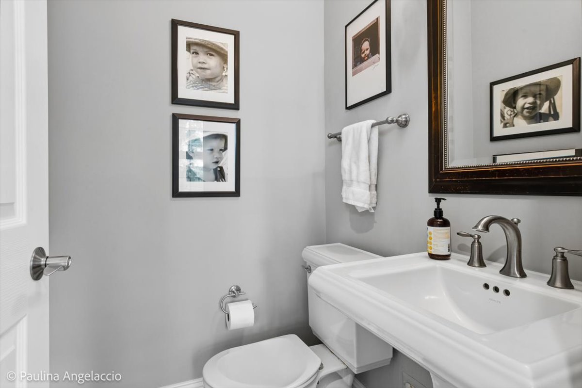 528 South Cook Street Barrington, IL 60010 - Photo 22 of 51