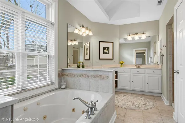 $1,299,000 | 528 South Cook Street, Barrington, IL 60010