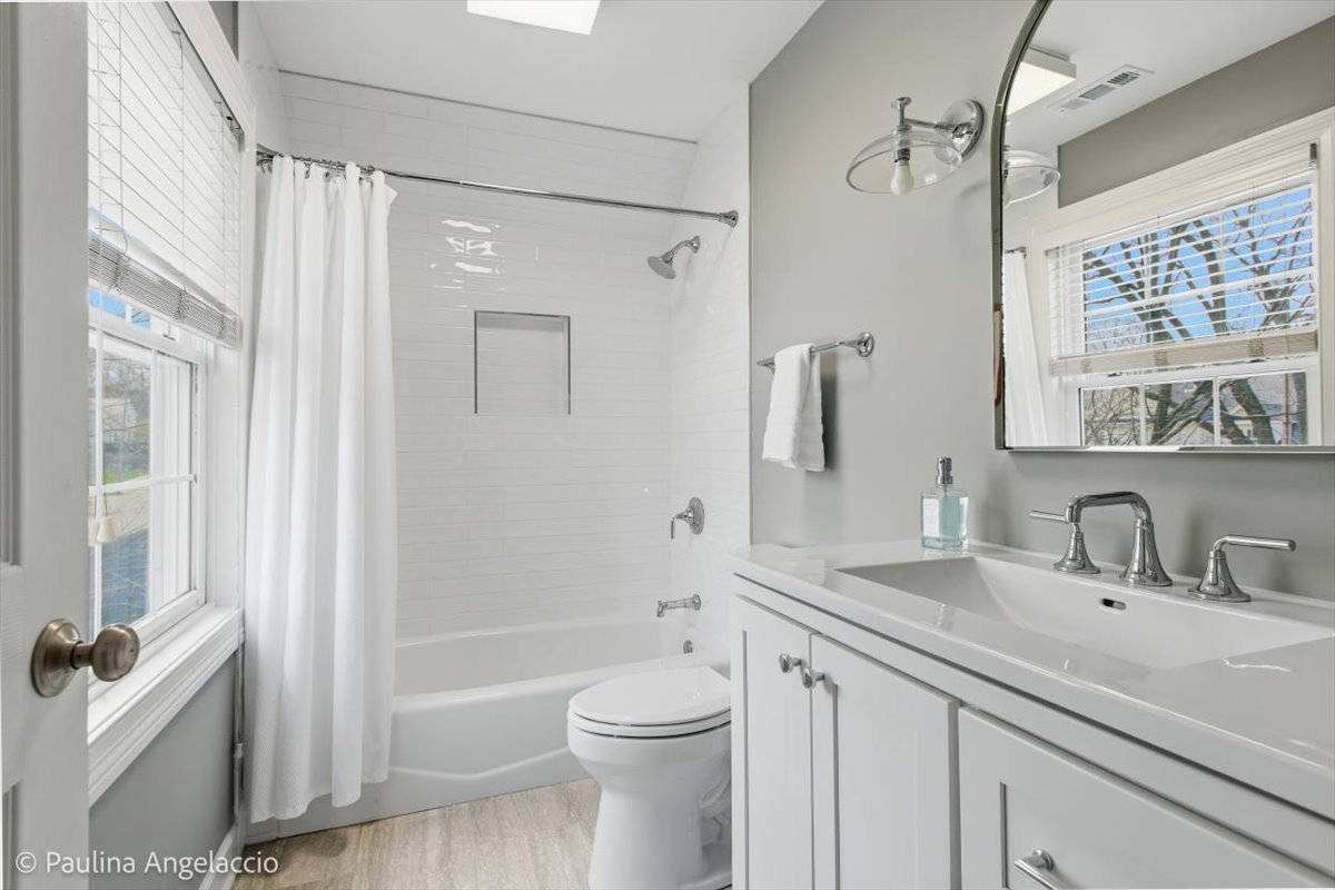 528 South Cook Street Barrington, IL 60010 - Photo 35 of 51