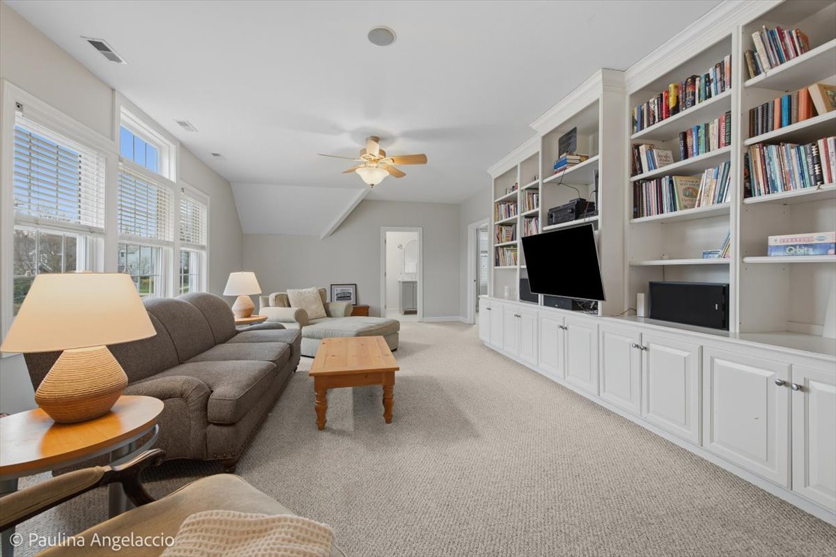 528 South Cook Street Barrington, IL 60010 - Photo 36 of 51