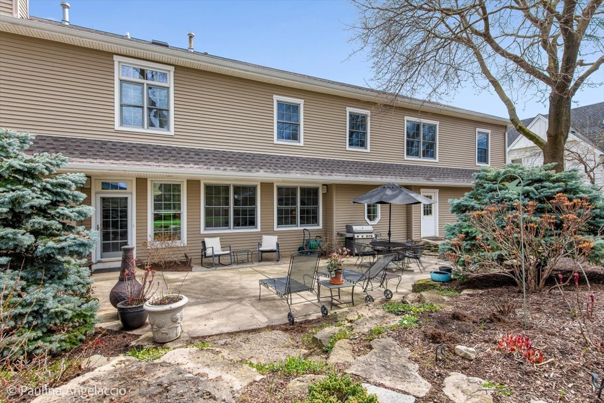 528 South Cook Street Barrington, IL 60010 - Photo 40 of 51