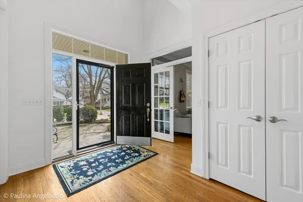 $1,299,000 | 528 South Cook Street, Barrington, IL 60010
