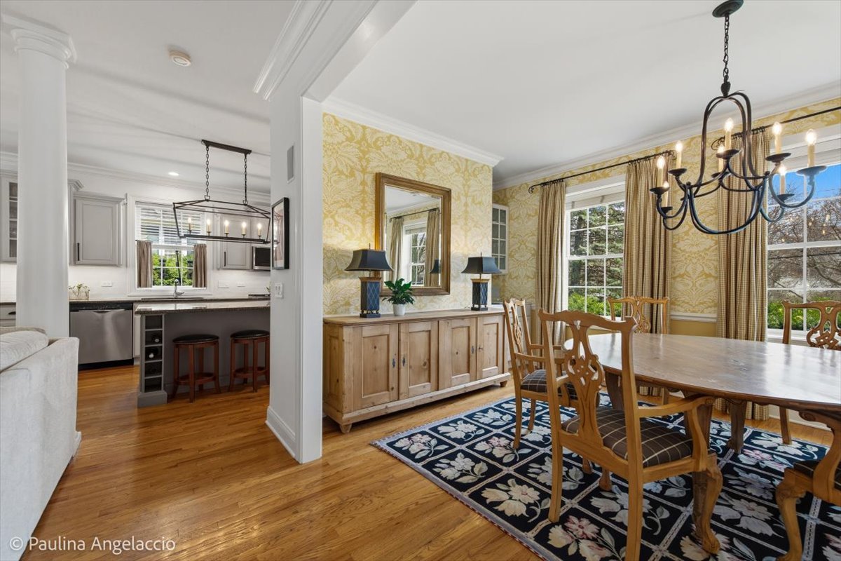 528 South Cook Street Barrington, IL 60010 - Photo 6 of 51