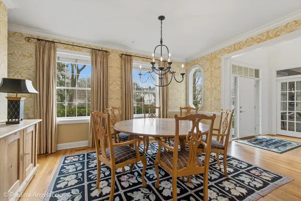 $1,299,000 | 528 South Cook Street, Barrington, IL 60010