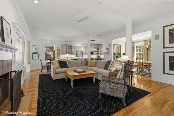 $1,299,000 | 528 South Cook Street, Barrington, IL 60010