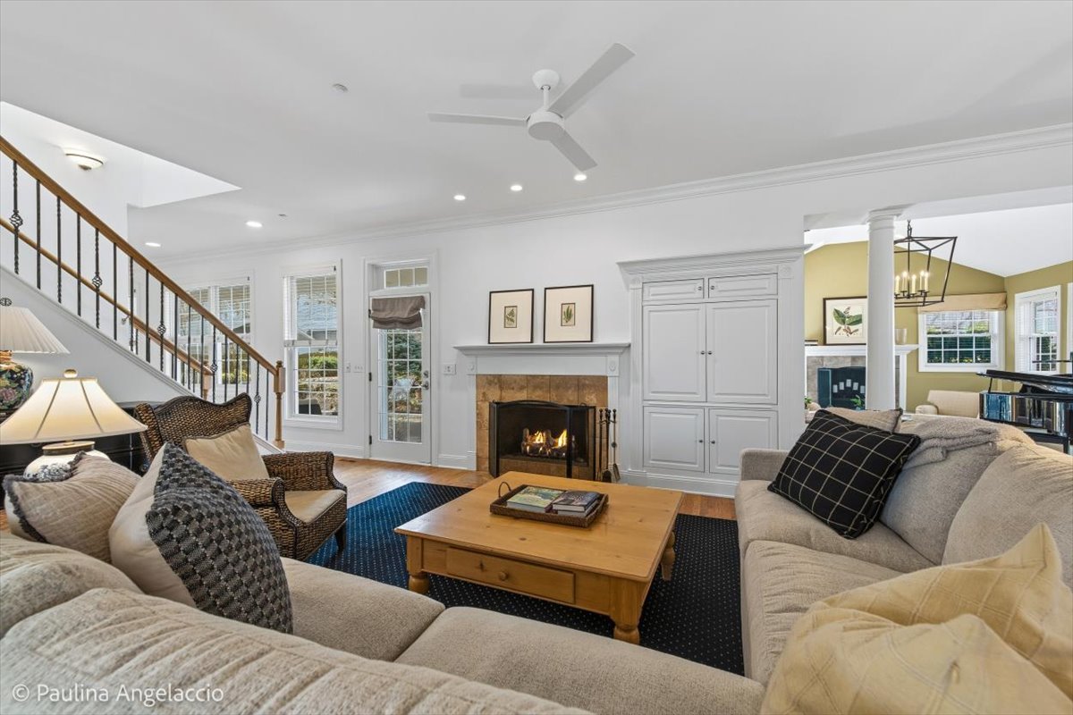 528 South Cook Street Barrington, IL 60010 - Photo 9 of 51